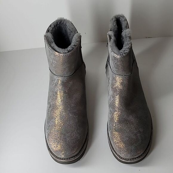 UGG Abree Short II Size 10 - Picture 4 of 9